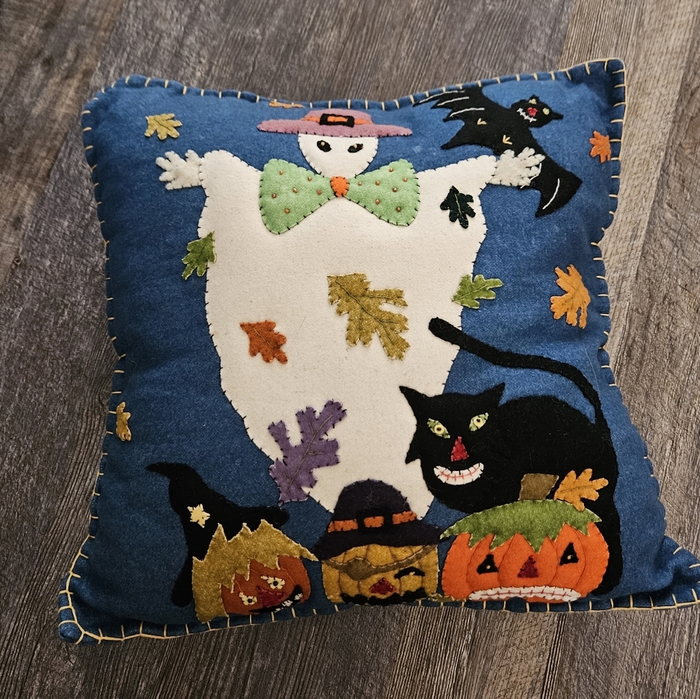 Halloween cushion pillow